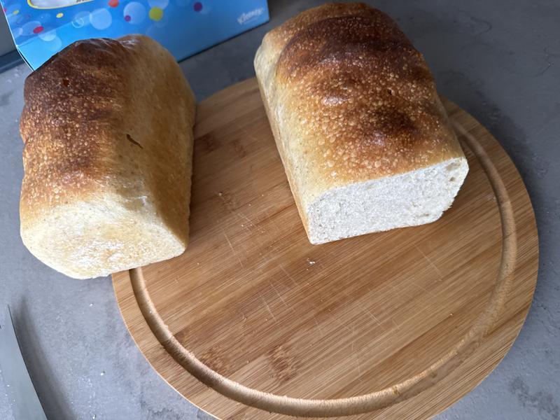 Foto van Wit desem brood ( hybride)